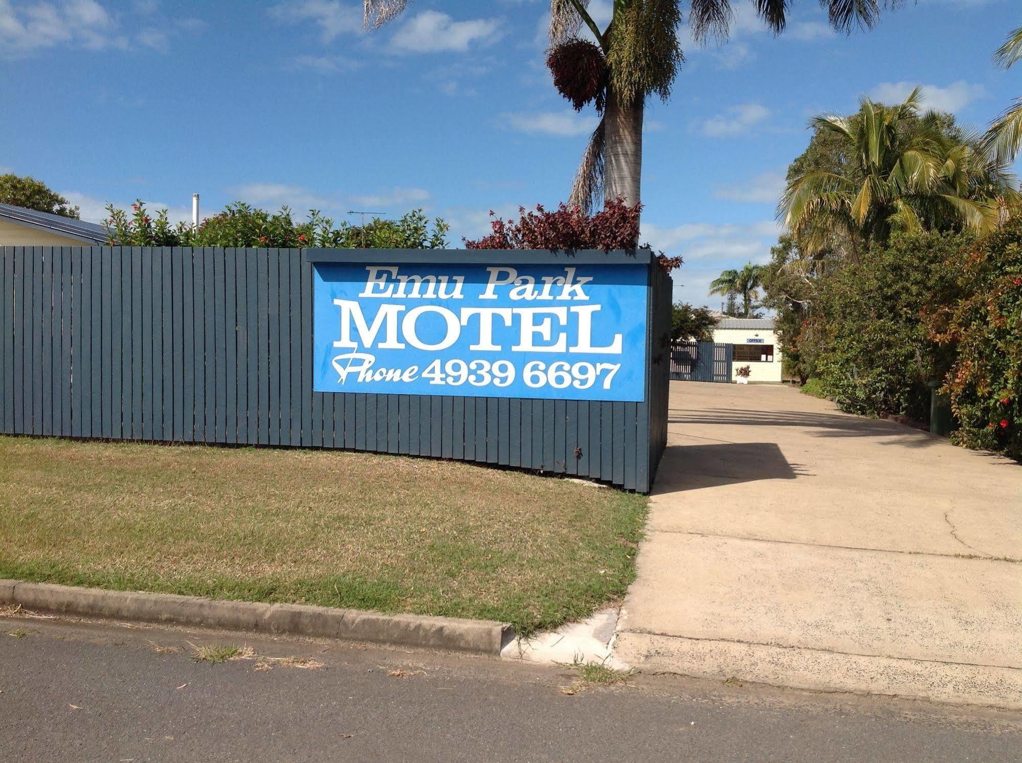 Emu Park Motel Exteriör bild
